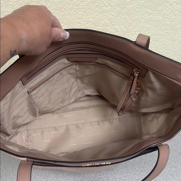 Michael Kors Whitney large leather  Pink Tote Bag with Elegant Design - Picture 15 of 16